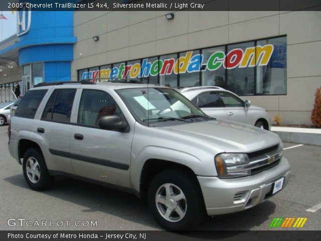 2005 Chevrolet TrailBlazer LS 4x4 in Silverstone Metallic