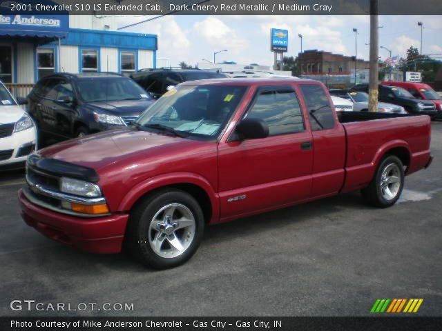 2001 Chevrolet S10 LS Extended Cab in Dark Cherry Red Metallic