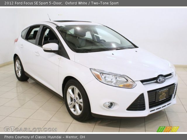2012 Ford Focus SE Sport 5-Door in Oxford White