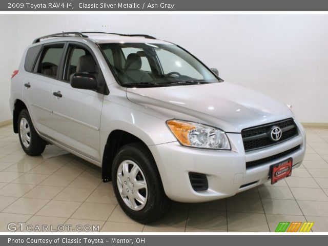 2009 Toyota RAV4 I4 in Classic Silver Metallic