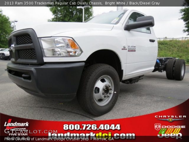 2013 Ram 3500 Tradesman Regular Cab Dually Chassis in Bright White