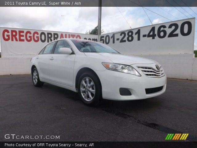 2011 Toyota Camry LE in Super White