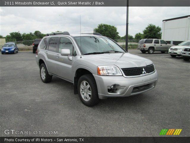 2011 Mitsubishi Endeavor LS in Quick Silver Metallic