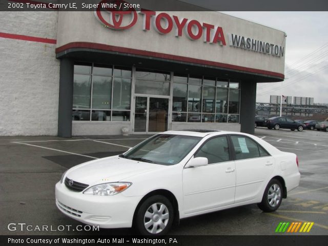 2002 Toyota Camry LE in Super White