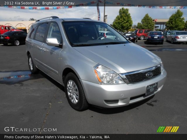 2012 Kia Sedona LX in Bright Silver