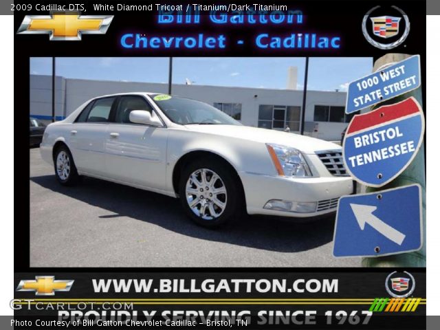 2009 Cadillac DTS  in White Diamond Tricoat