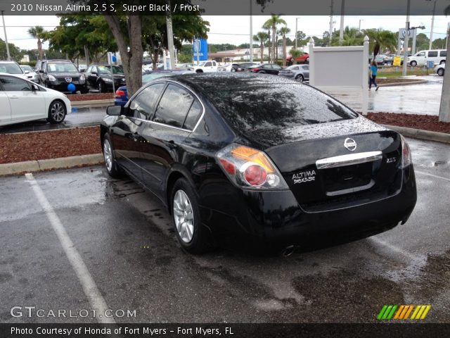 2010 Nissan Altima 2.5 S in Super Black