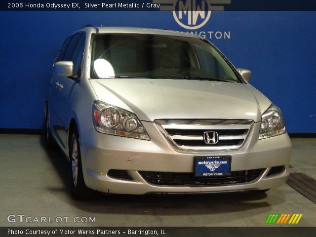 2006 Honda Odyssey EX in Silver Pearl Metallic