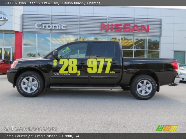 2013 Nissan Titan SV Crew Cab in Galaxy Black