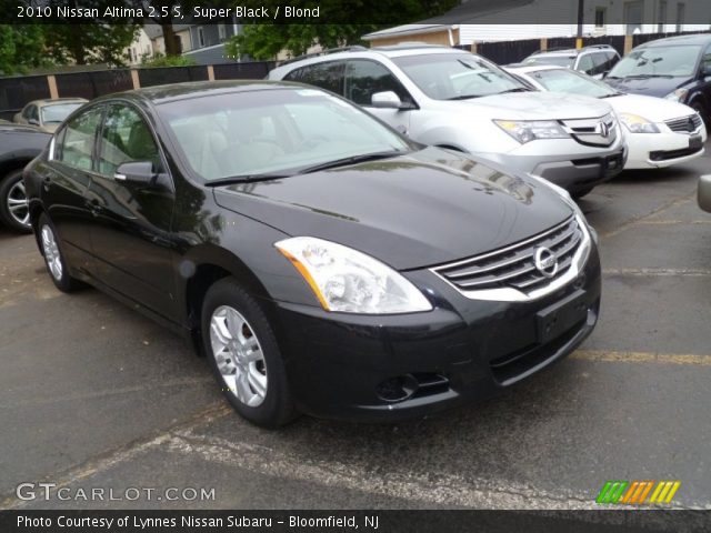 2010 Nissan Altima 2.5 S in Super Black