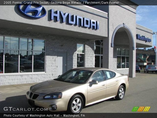 2005 Pontiac Grand Prix Sedan in Sedona Beige Metallic