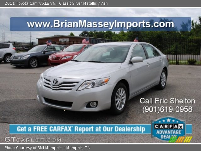 2011 Toyota Camry XLE V6 in Classic Silver Metallic