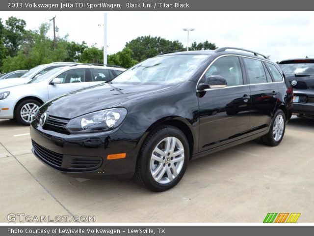2013 Volkswagen Jetta TDI SportWagen in Black Uni