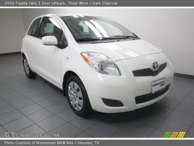 2009 Toyota Yaris 3 Door Liftback in Polar White