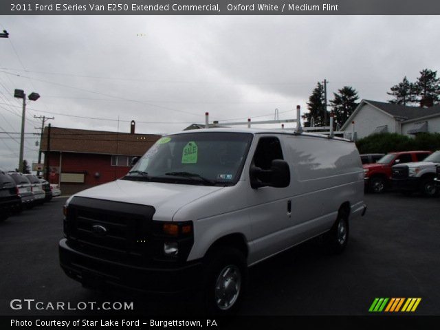 2011 Ford E Series Van E250 Extended Commercial in Oxford White