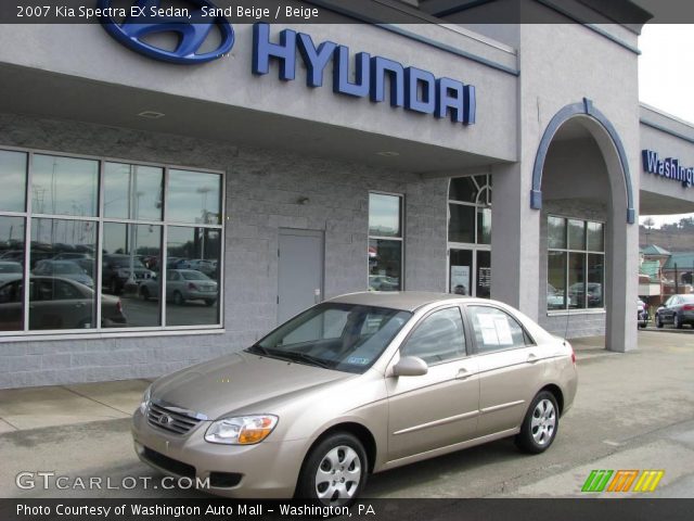 2007 Kia Spectra EX Sedan in Sand Beige