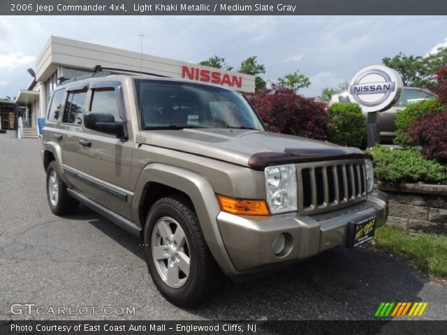 2006 Jeep Commander 4x4 in Light Khaki Metallic