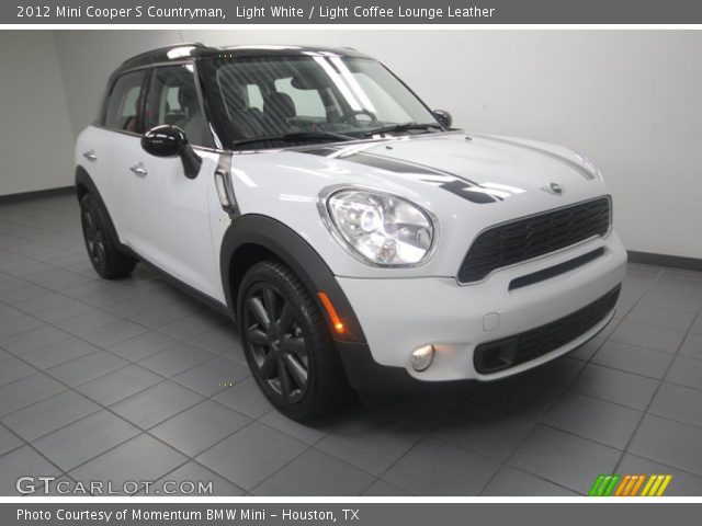 2012 Mini Cooper S Countryman in Light White
