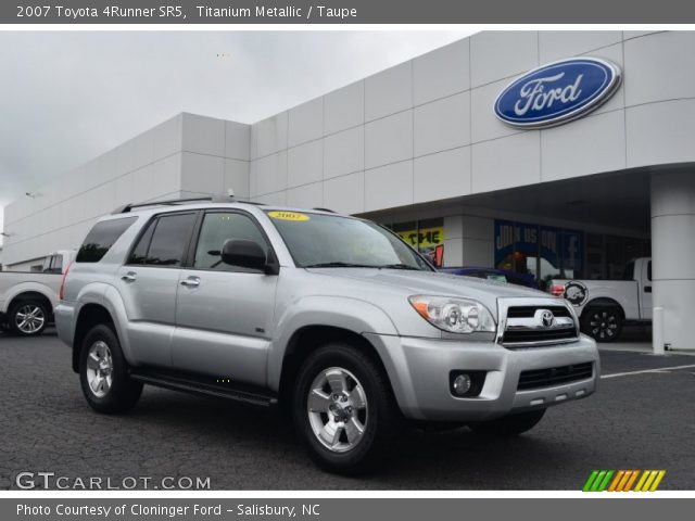 2007 Toyota 4Runner SR5 in Titanium Metallic