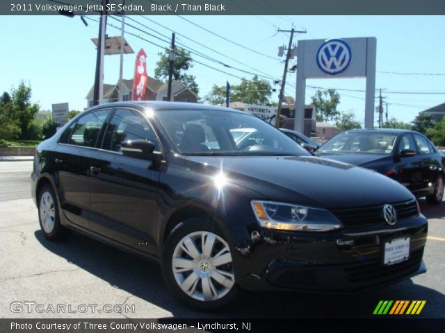2011 Volkswagen Jetta SE Sedan in Black