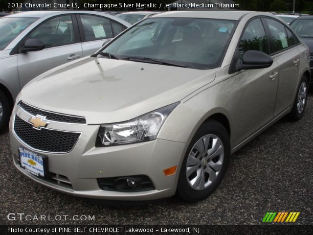 2013 Chevrolet Cruze LS in Champagne Silver Metallic