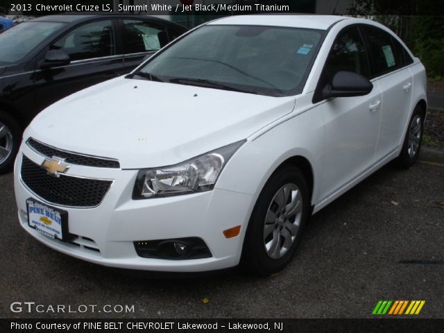 2013 Chevrolet Cruze LS in Summit White