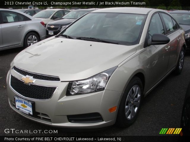 2013 Chevrolet Cruze LS in Champagne Silver Metallic