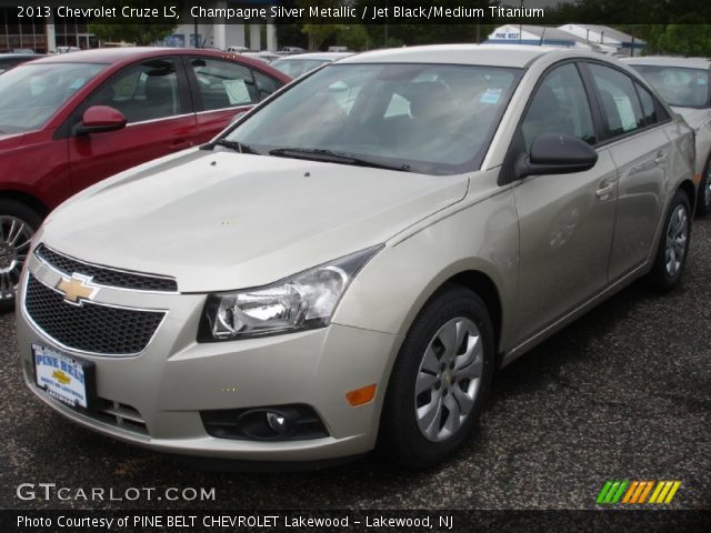 2013 Chevrolet Cruze LS in Champagne Silver Metallic