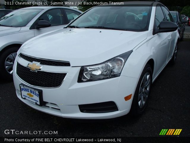 2013 Chevrolet Cruze LS in Summit White