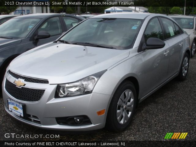 2013 Chevrolet Cruze LS in Silver Ice Metallic