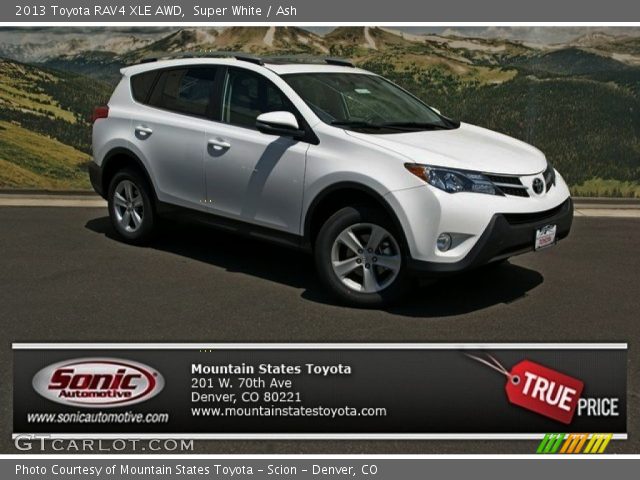 2013 Toyota RAV4 XLE AWD in Super White
