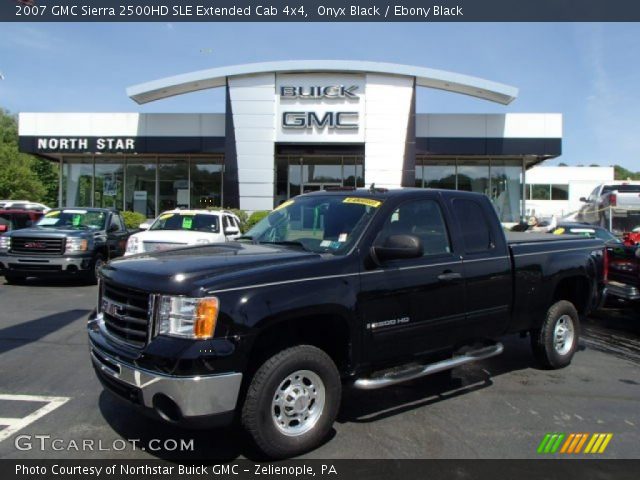 2007 GMC Sierra 2500HD SLE Extended Cab 4x4 in Onyx Black