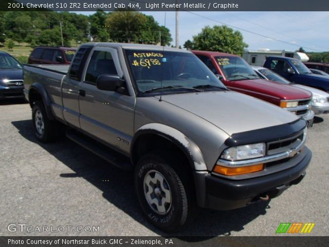 2001 Chevrolet S10 ZR2 Extended Cab 4x4 in Light Pewter Metallic