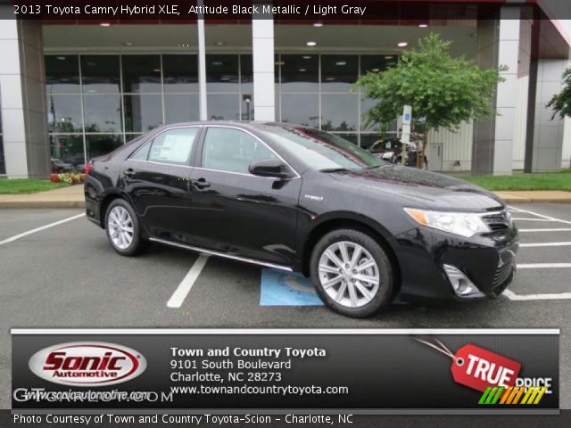 2013 Toyota Camry Hybrid XLE in Attitude Black Metallic