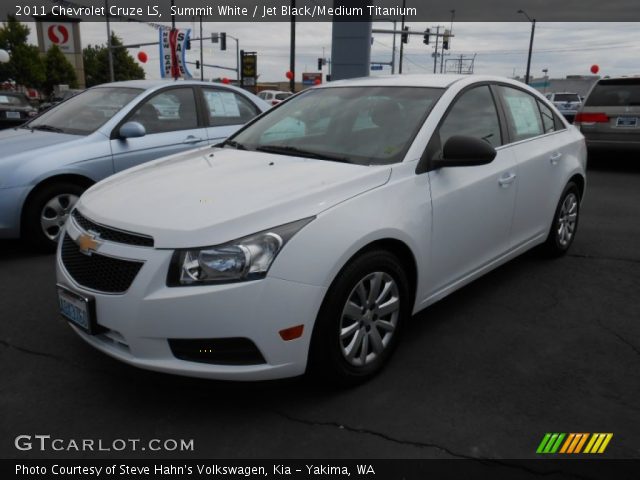 2011 Chevrolet Cruze LS in Summit White