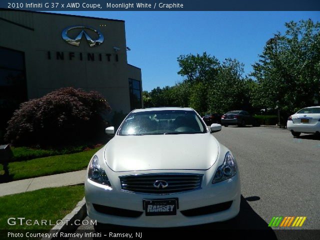 2010 Infiniti G 37 x AWD Coupe in Moonlight White