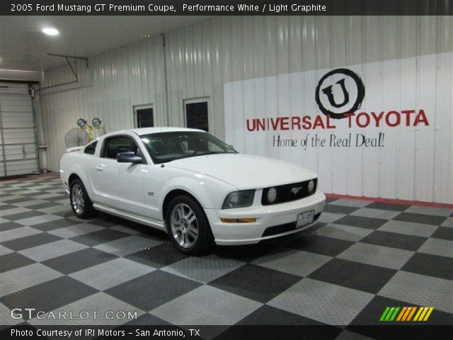 2005 Ford Mustang GT Premium Coupe in Performance White