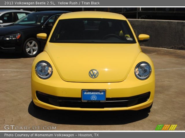 2013 Volkswagen Beetle 2.5L in Yellow Rush