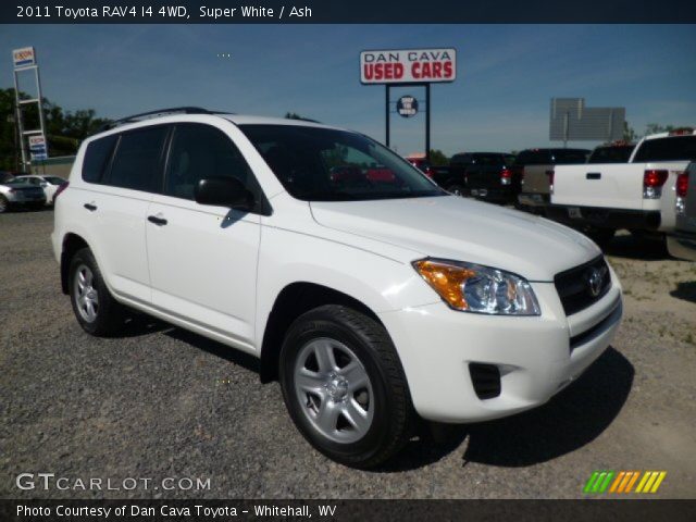 2011 Toyota RAV4 I4 4WD in Super White