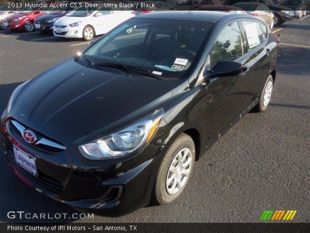 2013 Hyundai Accent GS 5 Door in Ultra Black