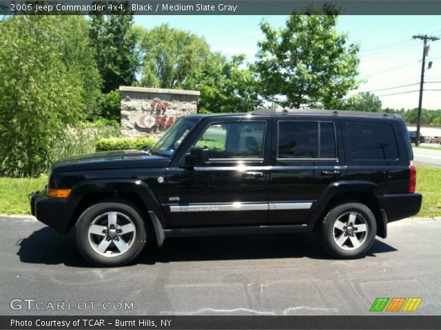 2006 Jeep Commander 4x4 in Black