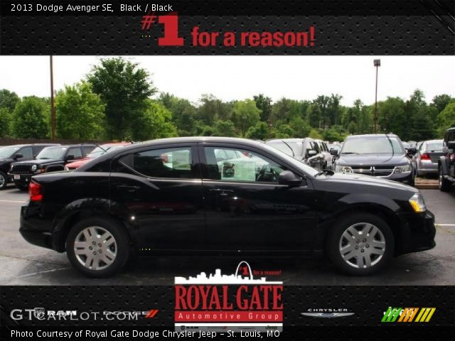 2013 Dodge Avenger SE in Black