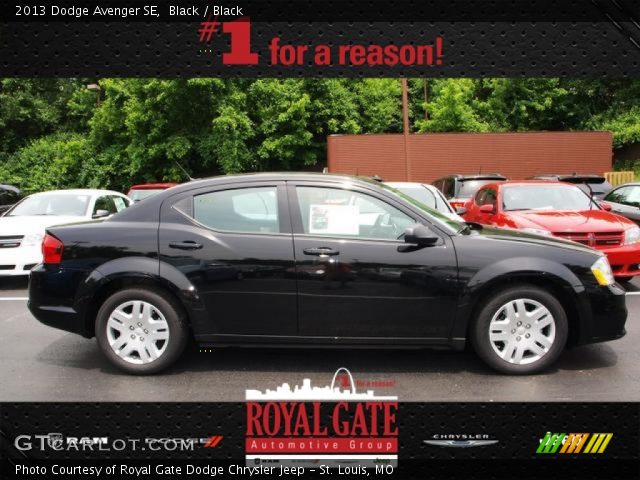 2013 Dodge Avenger SE in Black