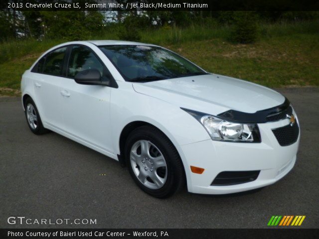 2013 Chevrolet Cruze LS in Summit White