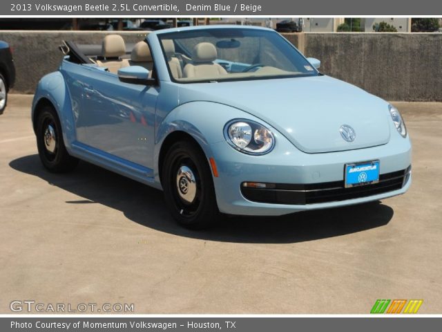 2013 Volkswagen Beetle 2.5L Convertible in Denim Blue