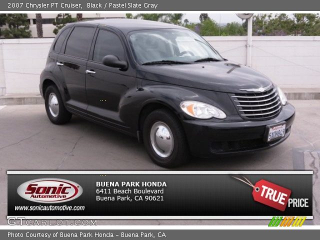 2007 Chrysler PT Cruiser  in Black