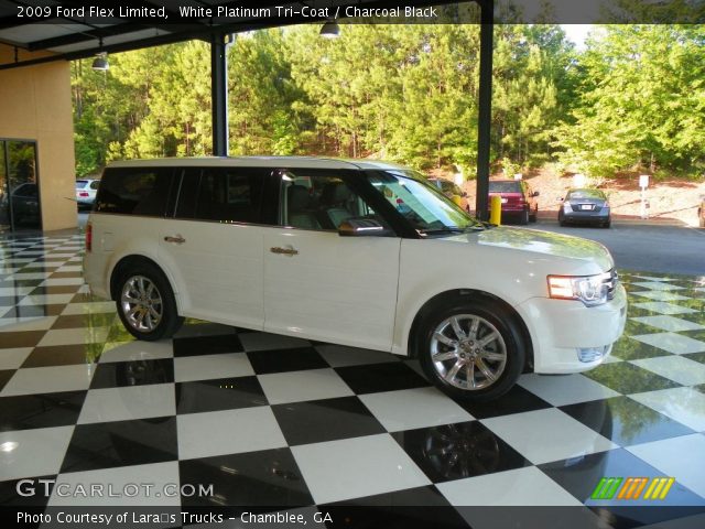 2009 Ford Flex Limited in White Platinum Tri-Coat