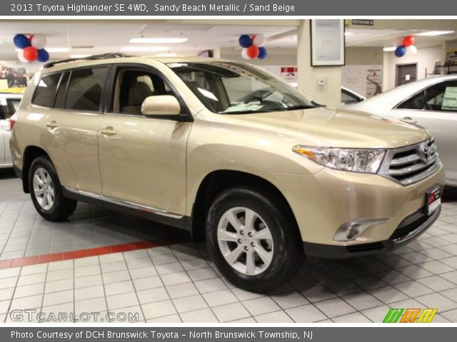 2013 Toyota Highlander SE 4WD in Sandy Beach Metallic