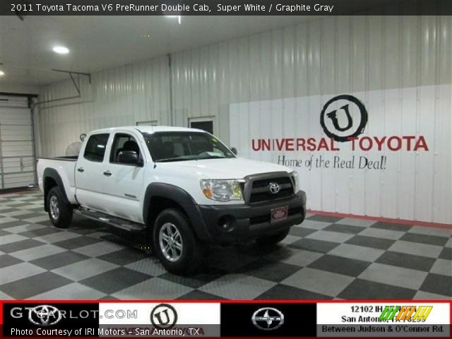 2011 Toyota Tacoma V6 PreRunner Double Cab in Super White