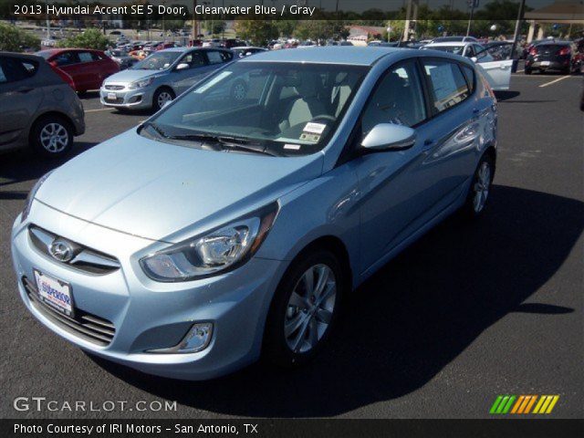 2013 Hyundai Accent SE 5 Door in Clearwater Blue